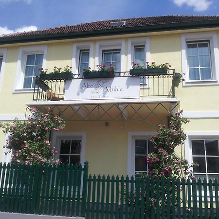 Hotel Pension Alte Muehle Klosterneuburg Exteriör bild