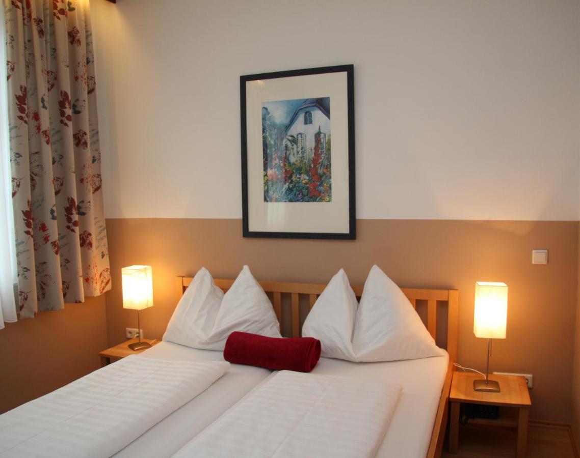 Hotel Pension Alte Muehle Klosterneuburg Exteriör bild