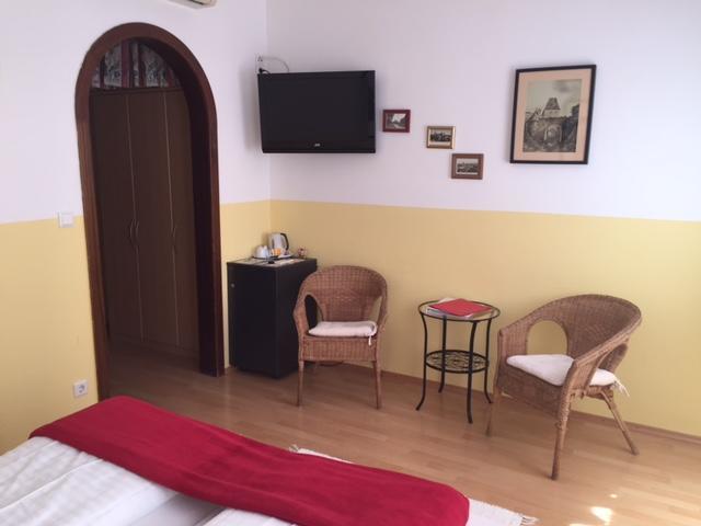 Hotel Pension Alte Muehle Klosterneuburg Exteriör bild
